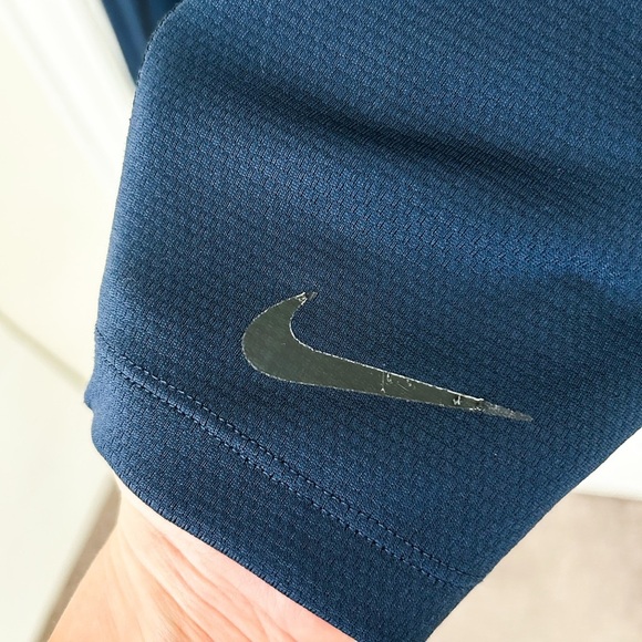Men’s Nike Golf Pullover Blue Black Size XL - Picture 2 of 3